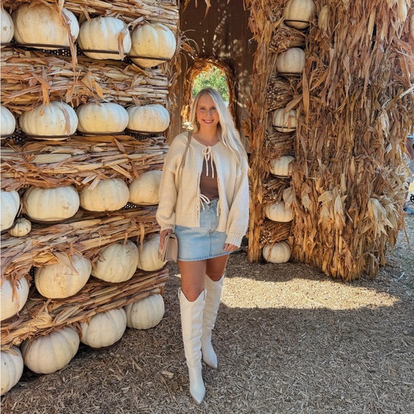 Meet your Posher, Brittany - Picture 1 of 1